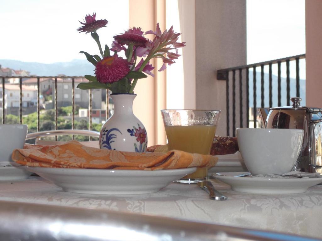 Hotel Meridiana Arbus Room photo