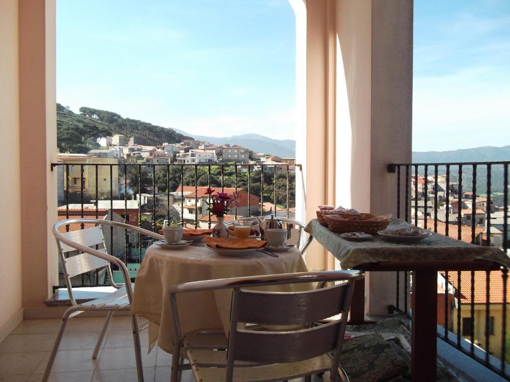 Hotel Meridiana Arbus Room photo