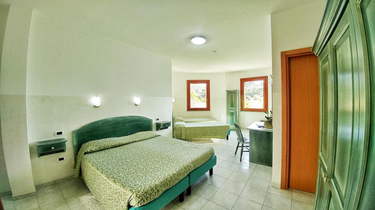 Hotel Meridiana Arbus Exterior photo