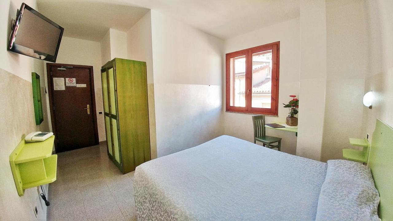Hotel Meridiana Arbus Exterior photo